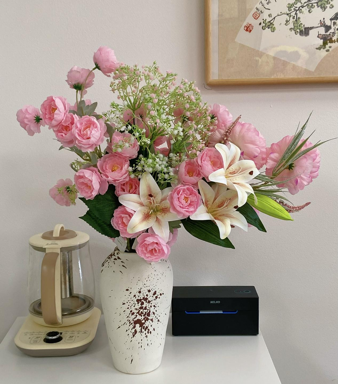 Artificial Flowers vs Real Flowers: Why More Homeowners Are Choosing Luxury Faux Blooms This Summer