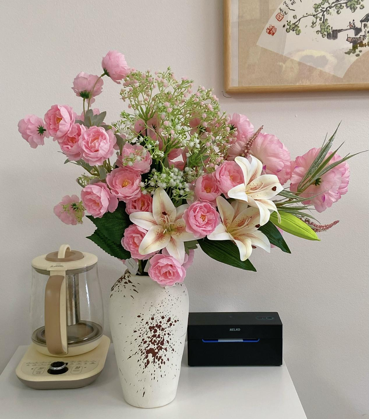 Artificial Flowers vs Real Flowers: Why More Homeowners Are Choosing Luxury Faux Blooms This Summer