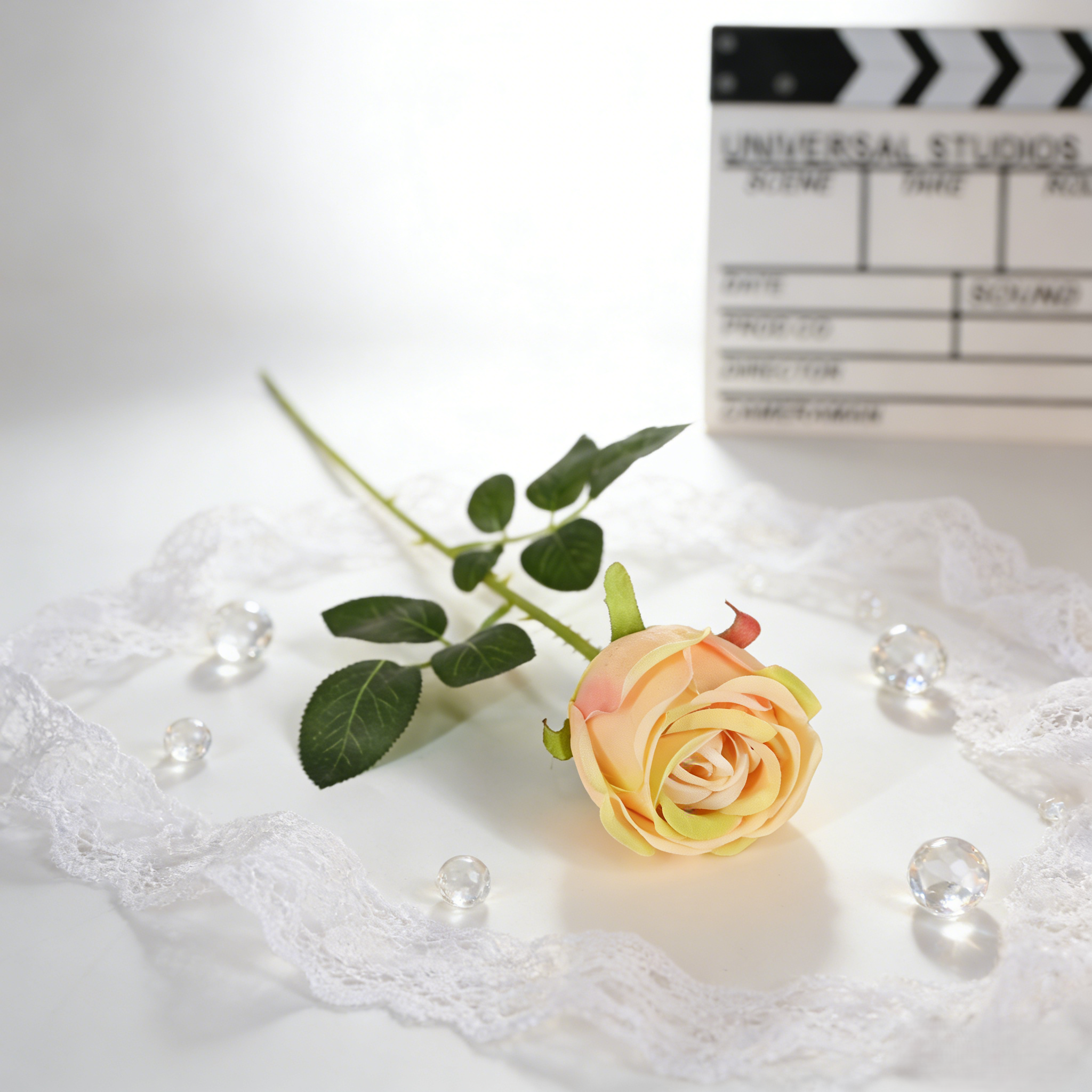 Rose/1 head+2 leaves