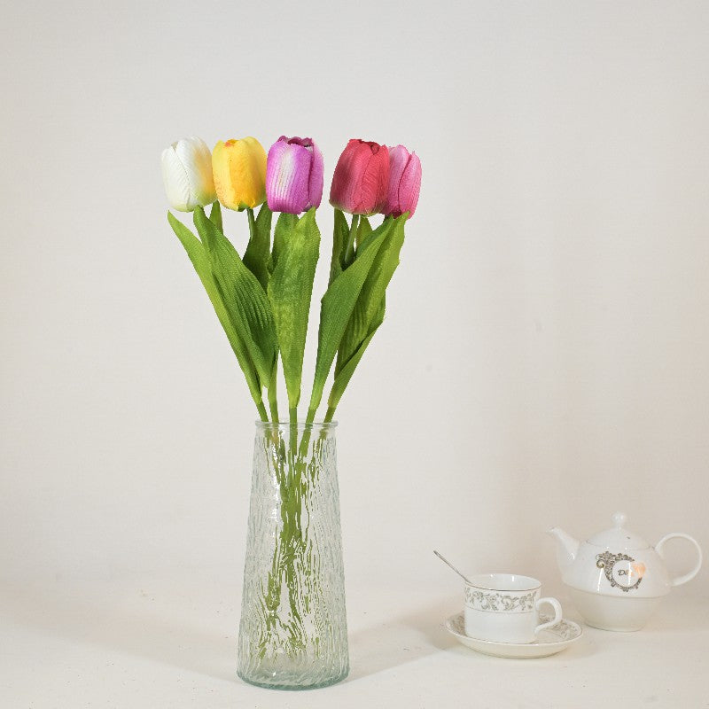 Single-stemmed open tulip D25002