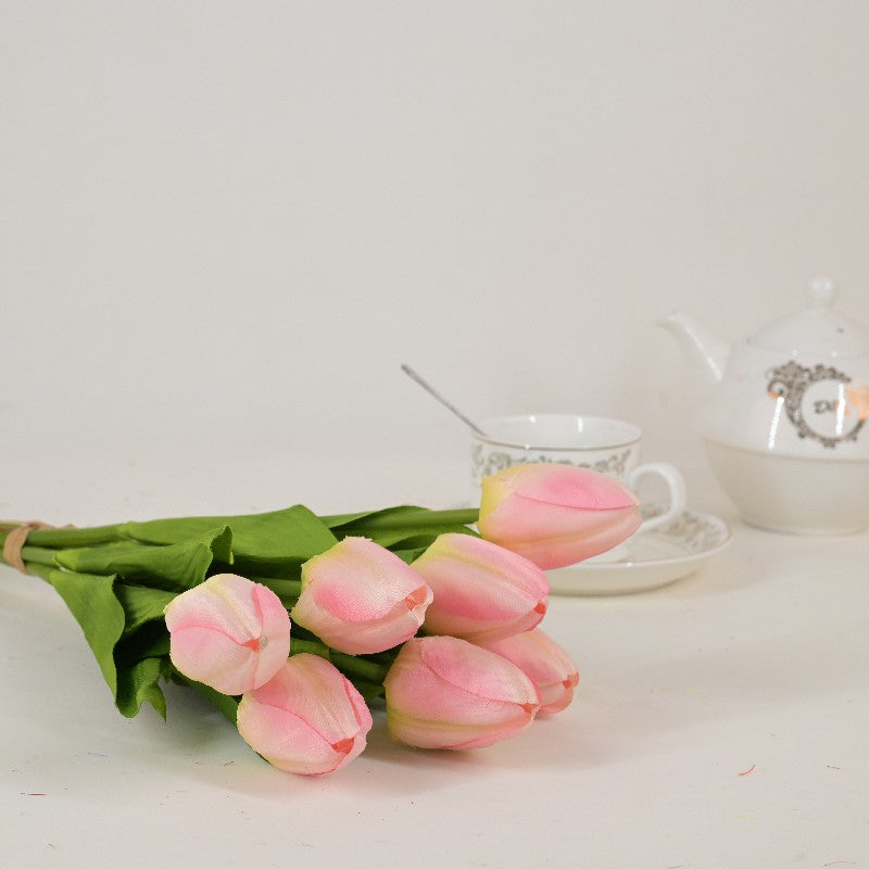 Single-stemmed tulip D25003