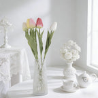 Single-stemmed tulip D25003
