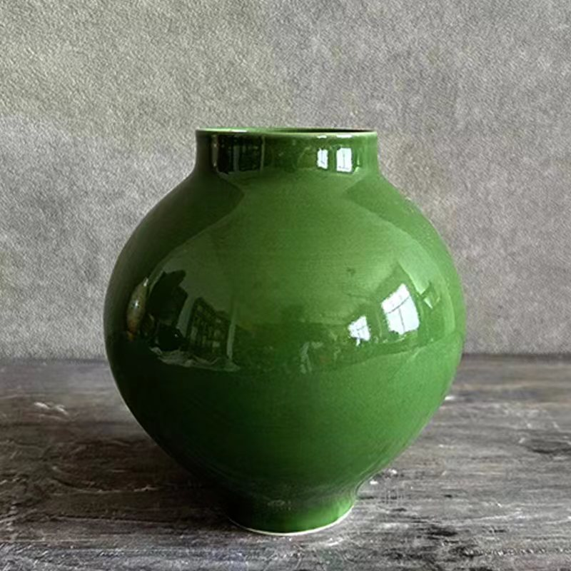 Glossy Emerald Green Ceramic Moon Jar Vase, Round Belly | Modern Flower Vase for Home Decor